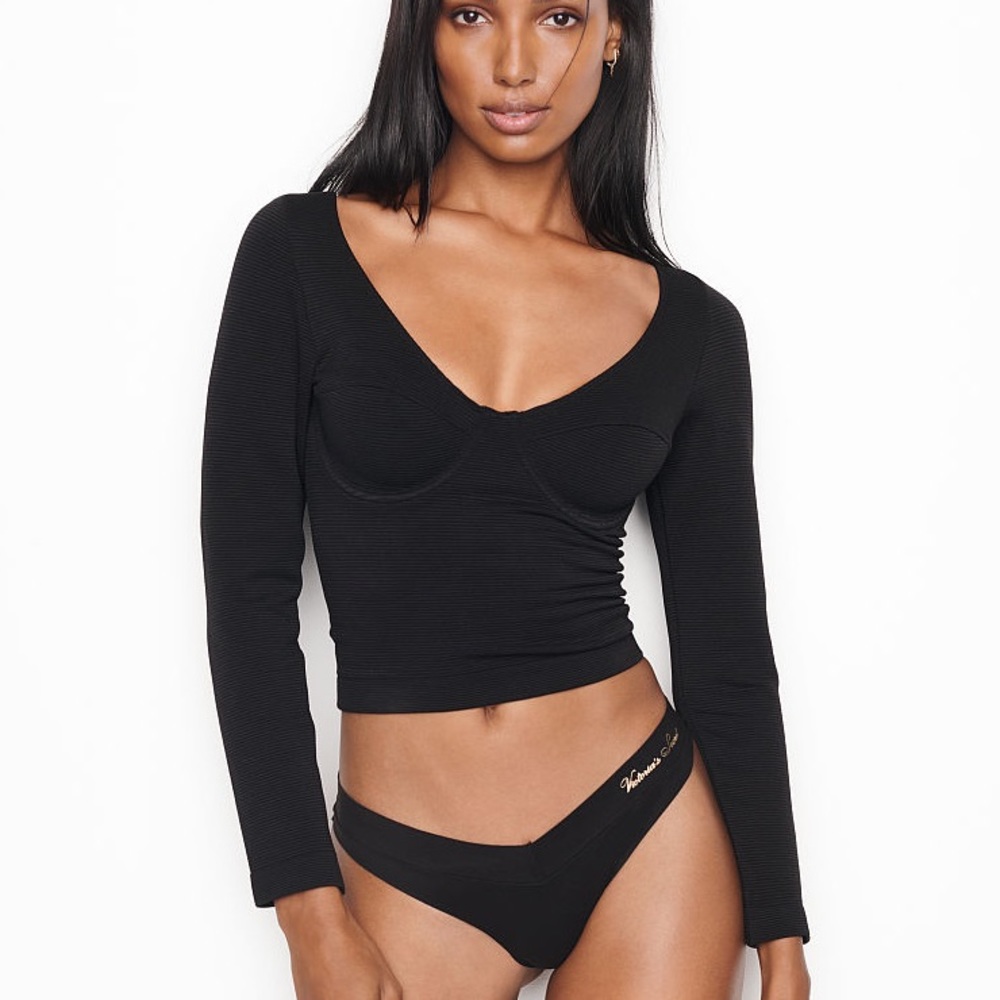 Long sleeve corset top- black.
